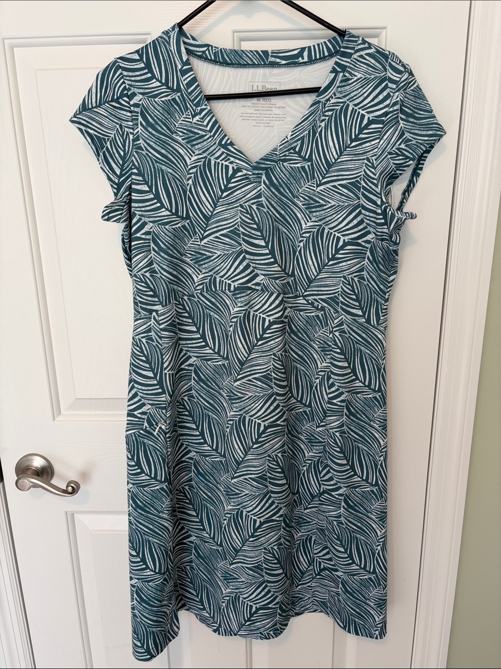L.L. Bean Women’s Athletic Green & White Fitness Dress Size Medium